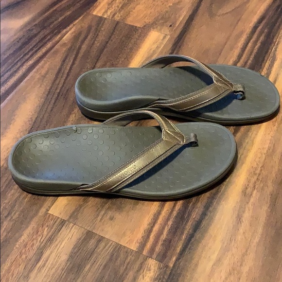 Vionic Sandals - Picture 2 of 6